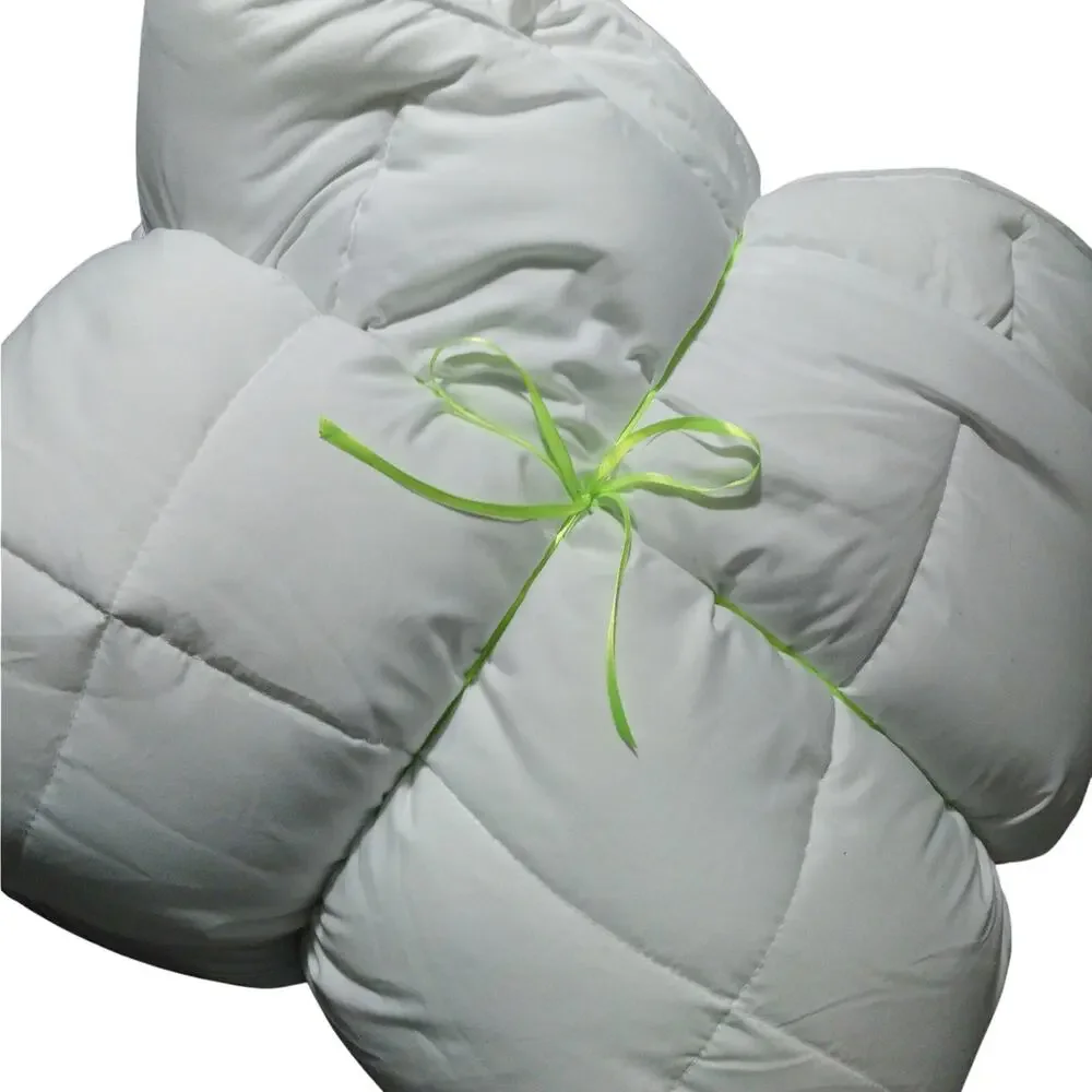 HOME EXPRESSIONS! WHITE DOWN ALTERNATIVE, HYPO ALLERGENIC, COMFORTER! SZ KING